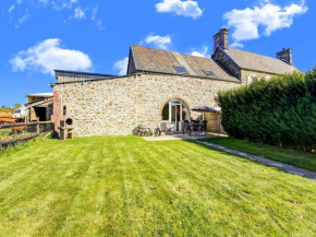 Welcoming Holiday Home in Brainville with Fenced Garden